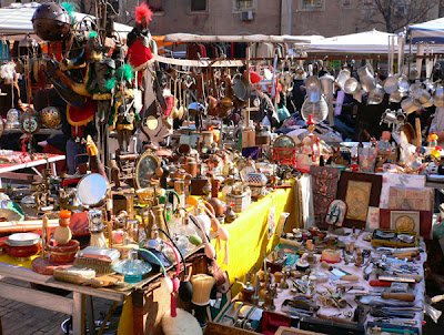 Browsing at Porta Portese