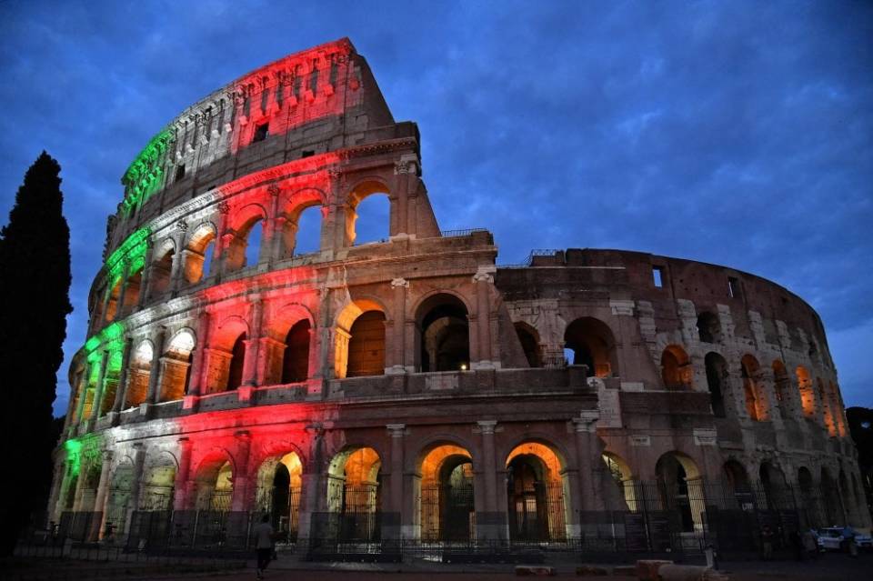 colosseo_tricolor